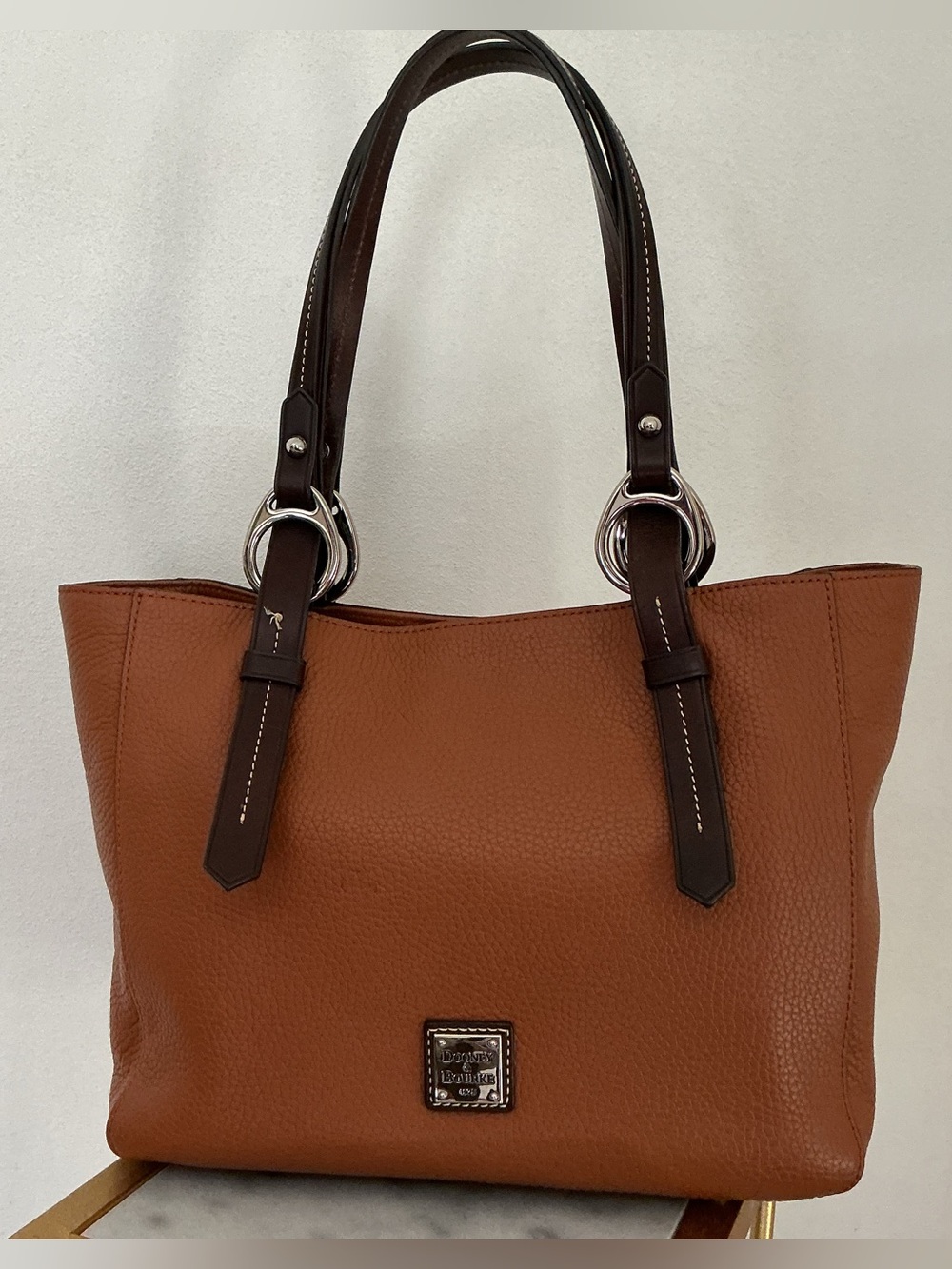Dooney & Bourke Style Brown Leather Tote Bag